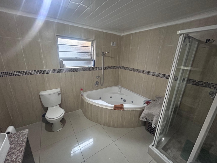 2 Bedroom Property for Sale in Portlands Western Cape